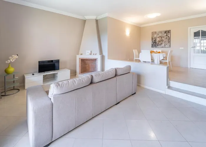 Willa Balaia By Hellovacations